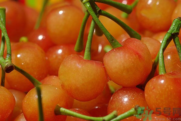 櫻桃核有毒嗎？吃櫻桃核會(huì)中毒嗎？