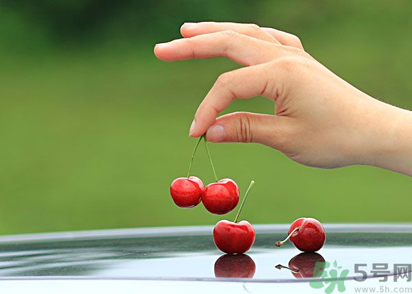 櫻桃核有毒嗎？吃櫻桃核會中毒嗎？