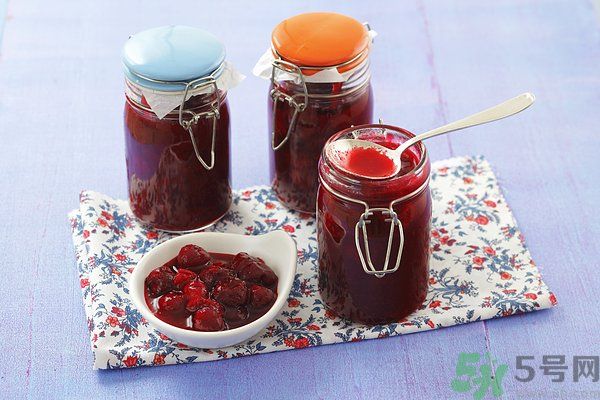 櫻桃核吞下去了怎么辦？不小心吃了櫻桃核怎么辦？