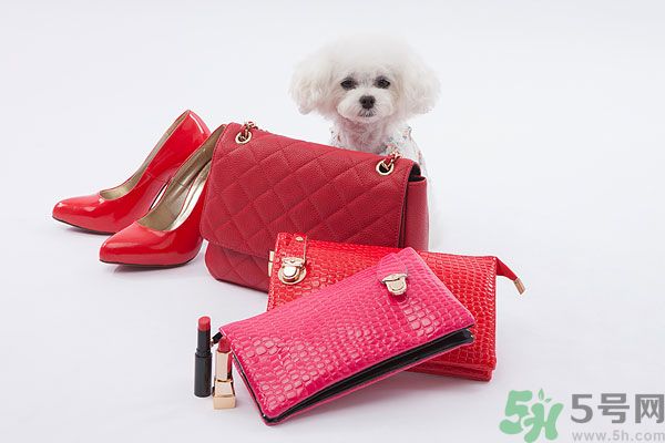 女生第一次高跟鞋的意義？女生什么時候穿高跟鞋？