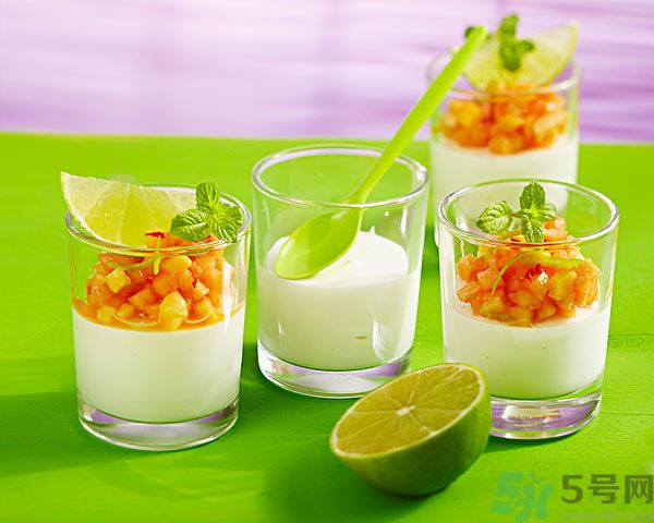 來月經(jīng)能吃木瓜嗎？來例假吃木瓜好嗎？