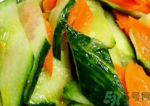 艾葉泡腳可以治痛風嗎?艾葉泡腳能治痛風嗎?