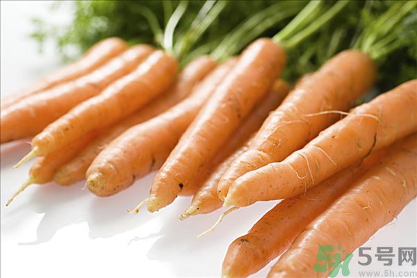 南瓜和胡蘿卜可以一起吃嗎？胡蘿卜和南瓜一起吃好嗎？