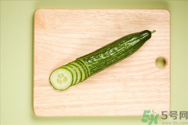 南瓜可以和黃瓜一起吃嗎？南瓜和黃瓜一起吃好嗎？