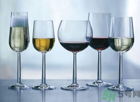 吃粽子可以喝酒嗎？吃粽子喝酒好嗎？