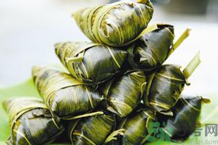 為什么煮粽子葉子會(huì)變黃？為什么煮粽子葉子會(huì)變色？