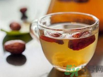 山楂紅棗一起泡水喝好嗎？山楂紅棗一起泡水喝有什么好處？