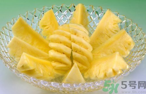 木瓜可以和菠蘿一起吃嗎？木瓜和菠蘿一起吃有什么影響？