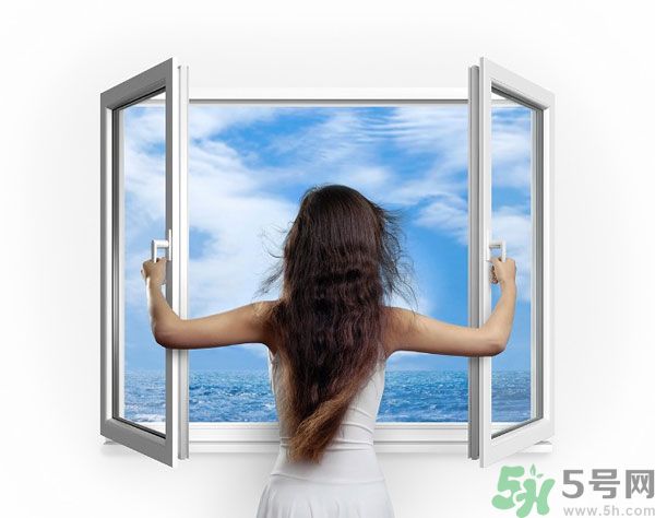 15歲可以用防曬霜嗎？15歲用防曬霜好不好？