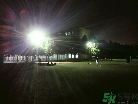 晚自習(xí)后跑步好嗎？下晚自習(xí)吃什么比較好？