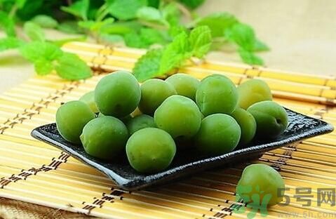 李子就是梅子嗎？李子和梅子有什么不同？