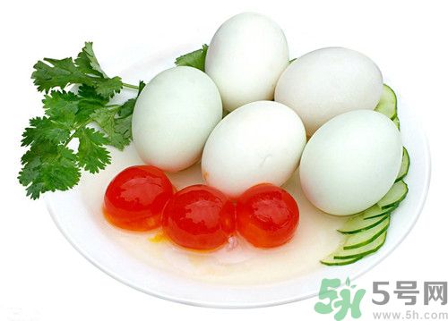 咸鴨蛋和雞蛋能一起吃嗎?咸鴨蛋和雞蛋營養(yǎng)價(jià)值