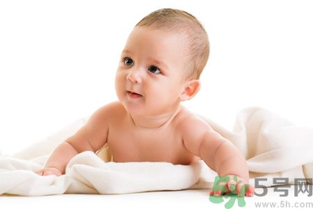 寶寶可以吃零食嗎？寶寶適合吃什么零食？