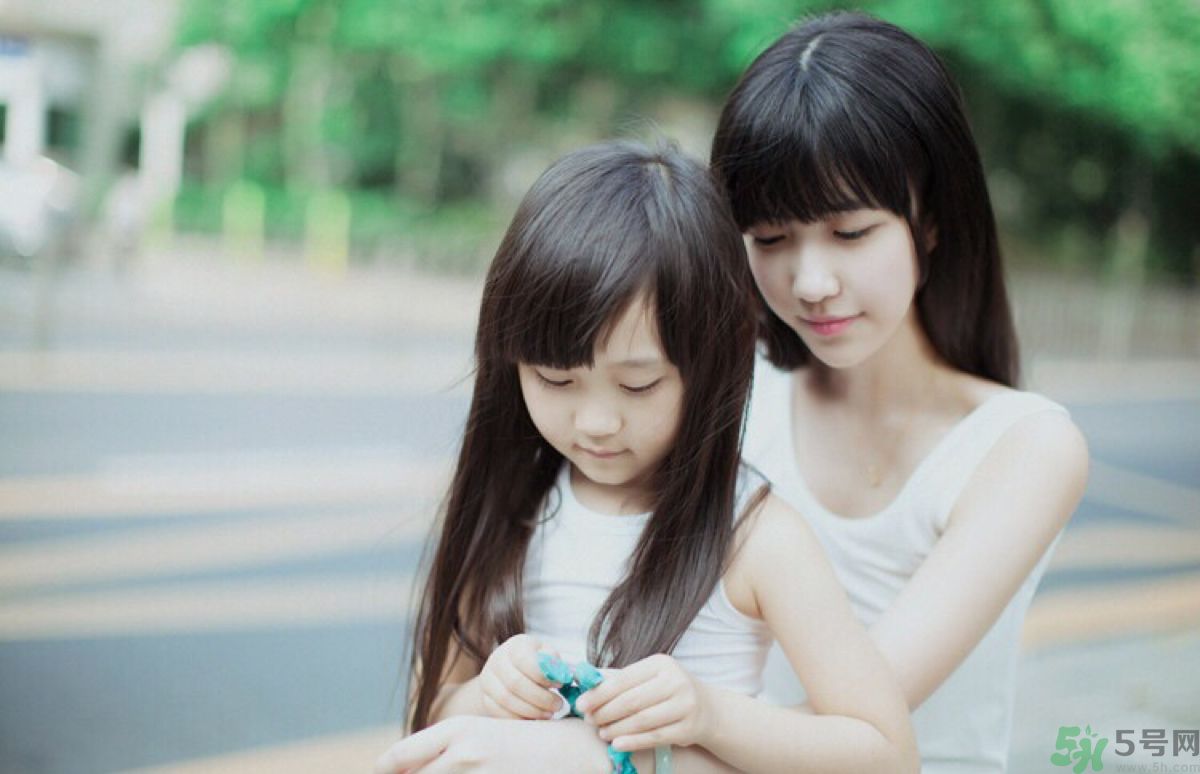 我為什么害怕別人看自己？我害怕別人看自己怎么辦？