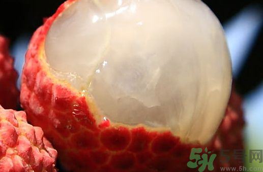 吃荔枝可以喝牛奶嗎？吃完荔枝喝牛奶好不好？