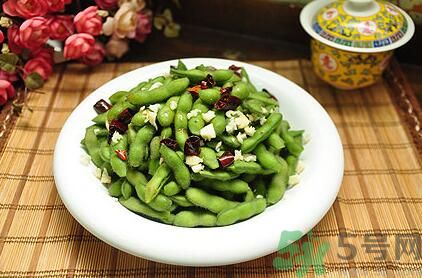 夏天吃毛豆好嗎？夏天吃毛豆有什么好處？