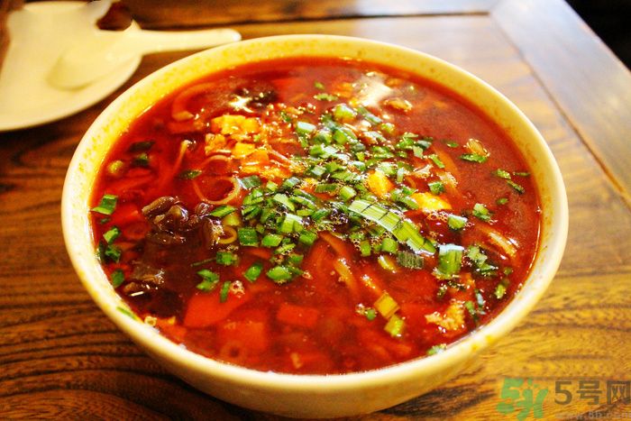 臊子面的熱量是多少？吃臊子面容易長(zhǎng)胖嗎？