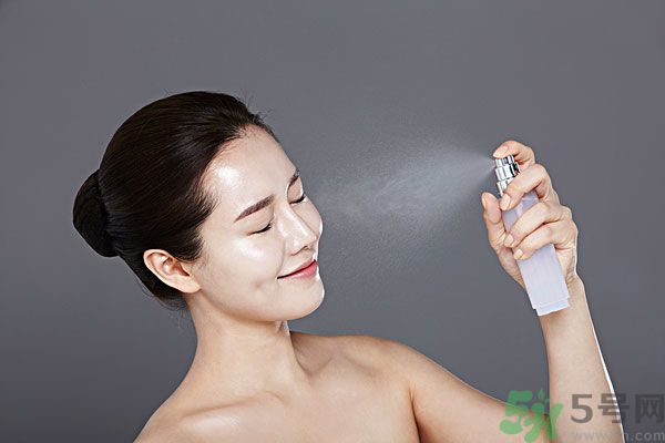 防曬噴霧可以噴臉嗎？防曬噴霧噴臉上好不好？
