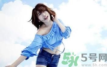 胳膊曬黑了多久能恢復(fù)？胳膊曬黑了怎么白回來(lái)？