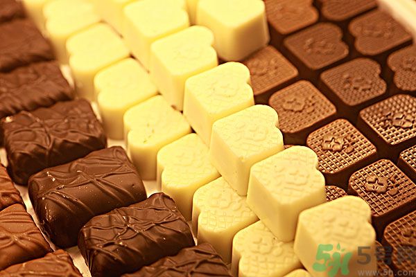 吃西瓜能防曬嗎？吃巧克力能紫外線嗎？