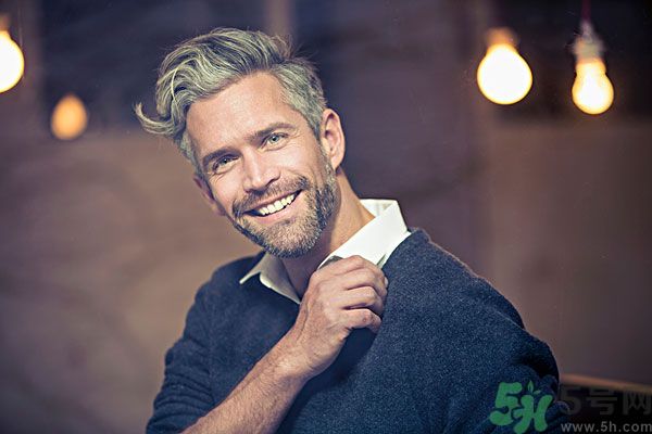 初中生能刮胡子嗎？初中生刮胡子好嗎？