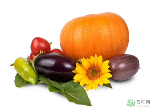 南瓜里面長霉了能吃嗎？長霉的南瓜可以吃嗎？