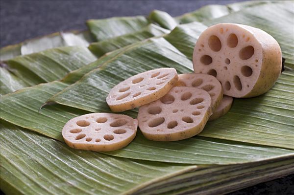 蓮藕里面發(fā)黑能吃嗎？蓮藕發(fā)黑了還能吃嗎？