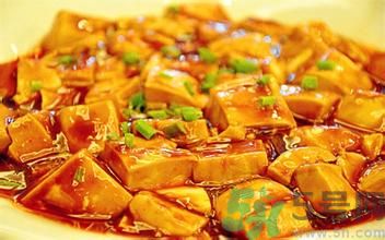 豆瓣醬的做法？豆瓣醬和黃豆醬的區(qū)別？