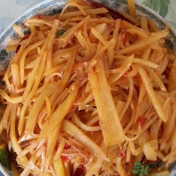 豆瓣醬的做法？豆瓣醬和黃豆醬的區(qū)別？