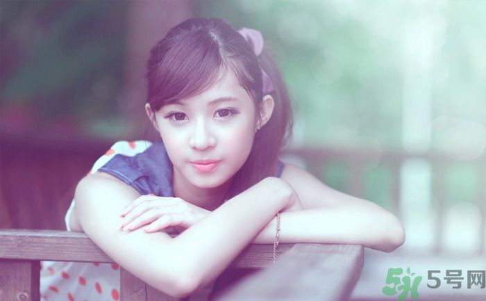 14歲女孩身高149cm正常嗎？14歲女孩身高標準是多少？