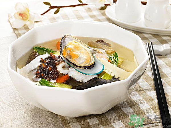 中學(xué)生能吃海參嗎？中學(xué)生吃海參好不好？