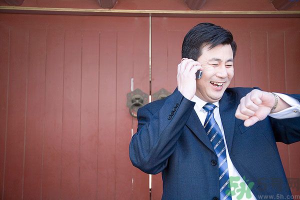 為什么中年人容易出軌？中年人出軌是什么原因？