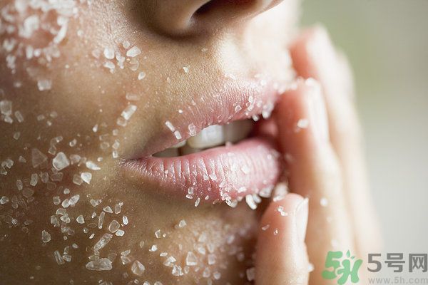 洗澡的時候可以敷面膜嗎？敷面膜和洗澡的順序