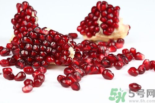 石榴要怎么吃?吃石榴的技巧 石榴要怎么吃?吃石榴的技巧