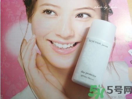 蘇菲娜sofina防曬霜哪款好用？sofina防曬白蕾絲藍(lán)蕾絲區(qū)別