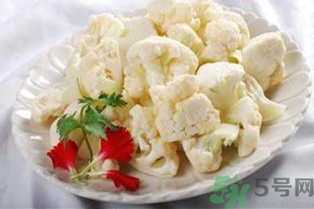 花菜發(fā)霉了可以吃嗎？吃了發(fā)霉的花菜會(huì)怎樣？