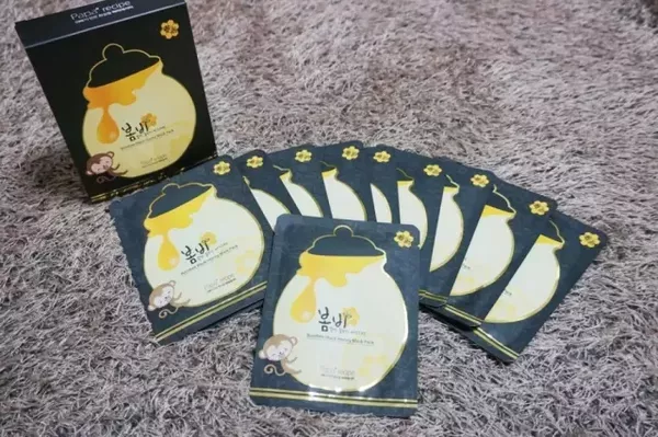 春雨黑盧卡面膜臉正在過敏可以用嗎？臉上過敏能用春雨黑盧卡面膜嗎