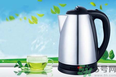 燒水壺水垢怎么去除？怎么去除電熱水壺的水垢？