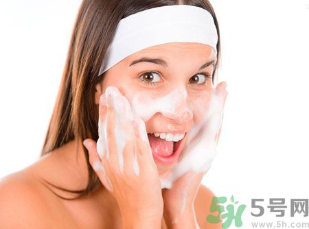 米湯可以洗臉嗎?米湯洗臉有什么好處? 米湯可以洗臉嗎?米湯洗臉有什么好處?