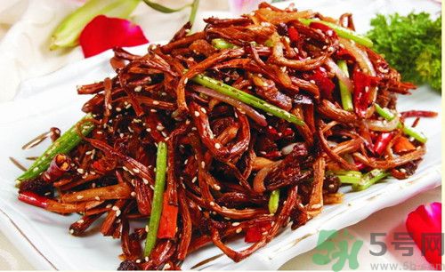 產(chǎn)婦能不能吃茶樹(shù)菇?產(chǎn)婦吃茶樹(shù)菇會(huì)回奶嗎 產(chǎn)婦能不能吃茶樹(shù)菇?產(chǎn)婦吃茶樹(shù)菇會(huì)回奶嗎