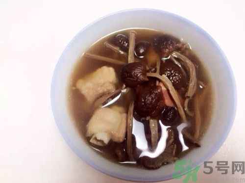 茶樹(shù)菇排骨湯孕婦可以吃嗎?茶樹(shù)菇排骨湯的做法