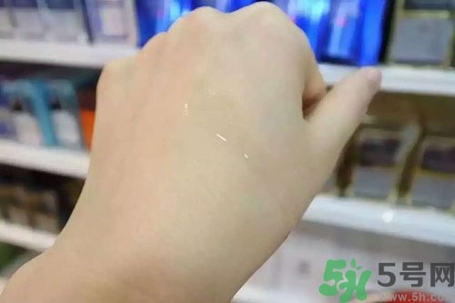 AHC神仙水效果怎么樣？AHC神仙水怎么用？