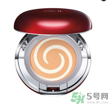 sk2棒棒糖粉凝霜好用嗎？skii粉凝霜使用方法