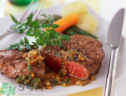 吃牛排可以喝牛奶嗎?牛排能和牛奶一起吃嗎? 吃牛排可以喝牛奶嗎?牛排能和牛奶一起吃嗎?