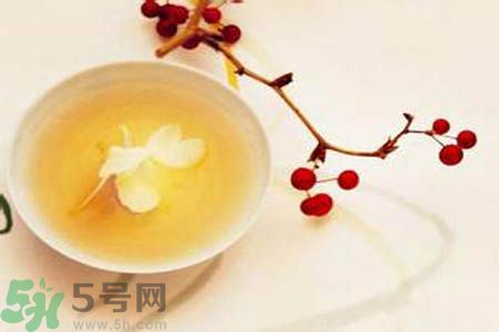月經(jīng)期間可以喝茉莉花茶嗎？月經(jīng)期間喝茉莉花茶好不好？