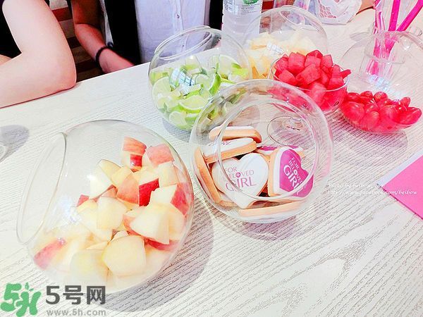 寵愛(ài)之名寵愛(ài)女孩面膜怎么樣？寵愛(ài)女孩礦物云絲面膜好用嗎？