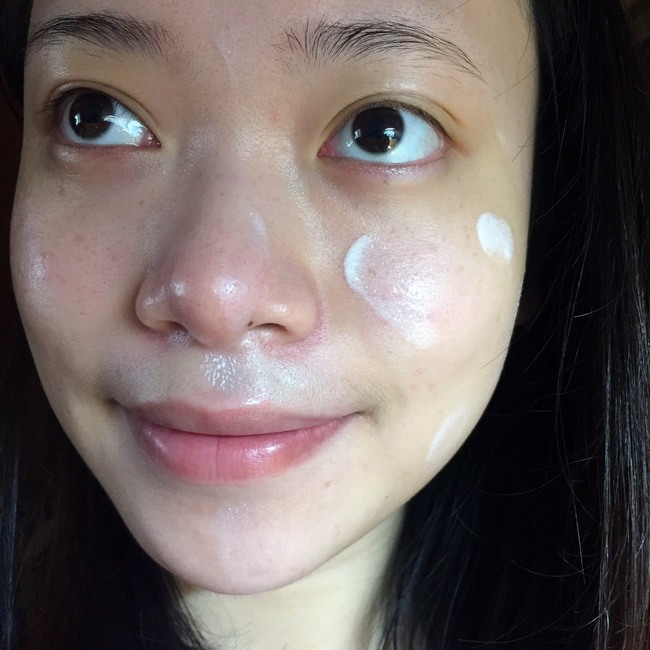 美寶蓮夢幻奇跡控油透潤持妝乳怎么樣？好用嗎？