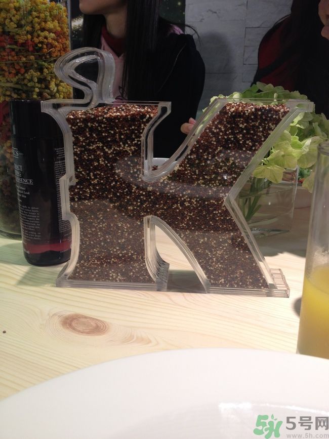 科顏氏藜麥煥膚精華怎么樣？科顏氏藜麥煥膚精華好用嗎