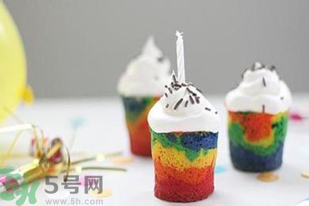 彩虹雪糕怎么做？彩虹雪糕做法視頻