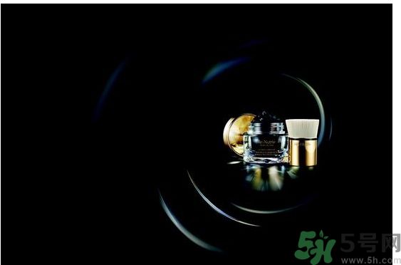 雅詩蘭黛白金級奢寵蘊能黑鉆奢華面膜怎么樣？雅詩蘭黛白金級奢寵蘊能黑鉆奢華面膜好用嗎？